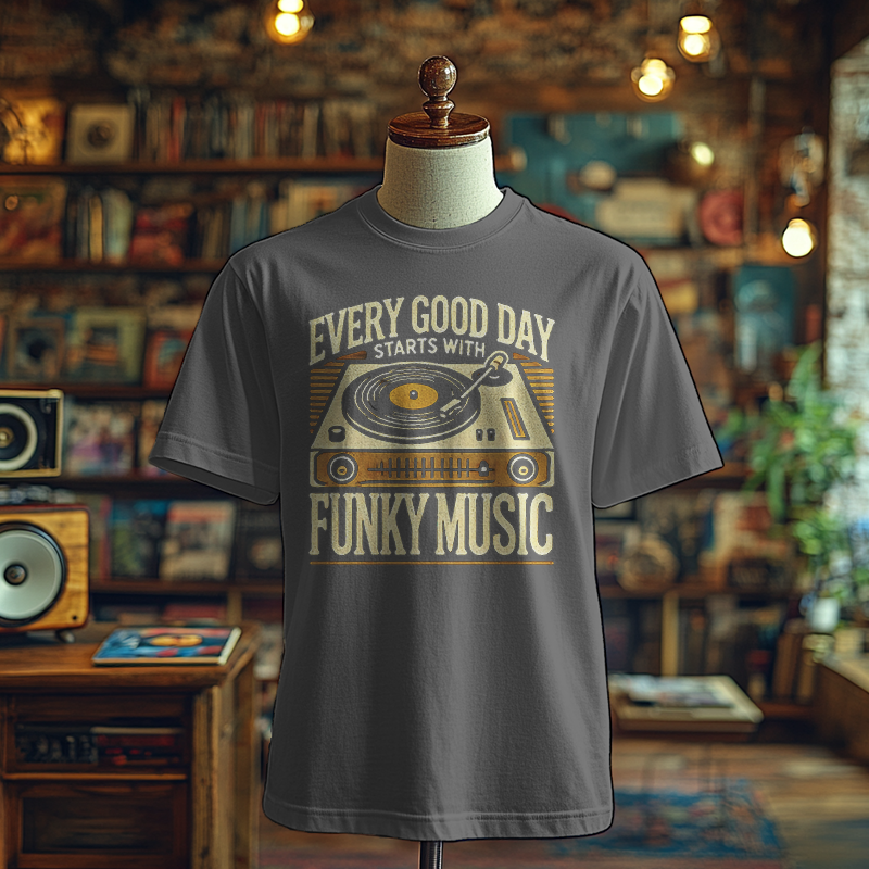 Funky Turntable - T-Shirt